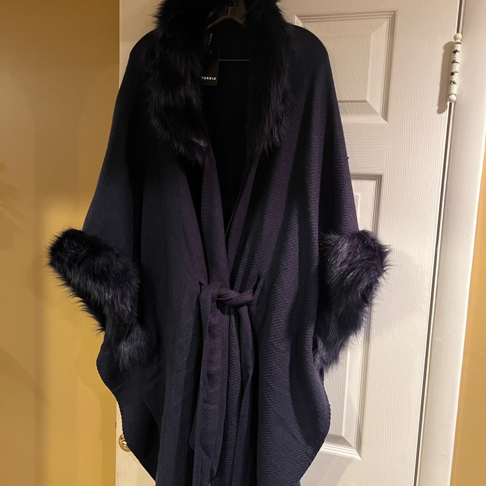 Torrid Navy Cape with Plush Fur Trim and Flowing Silhouette